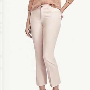 Ann Taylor blush kick crop modern fit pants size 2